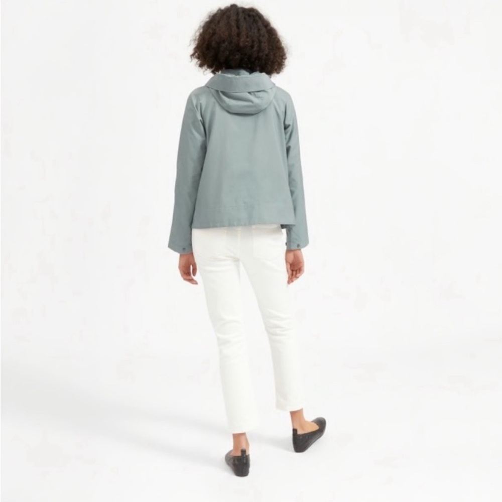 EVERLANE Cropped Rain Jacket in Sage
